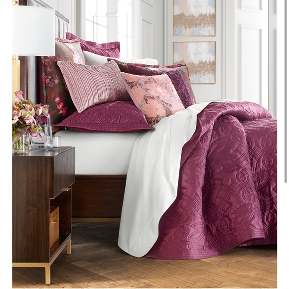 HOTEL COLLECTION Dutch Floral FULL QUEEN COVERLET - Picture 2 of 4